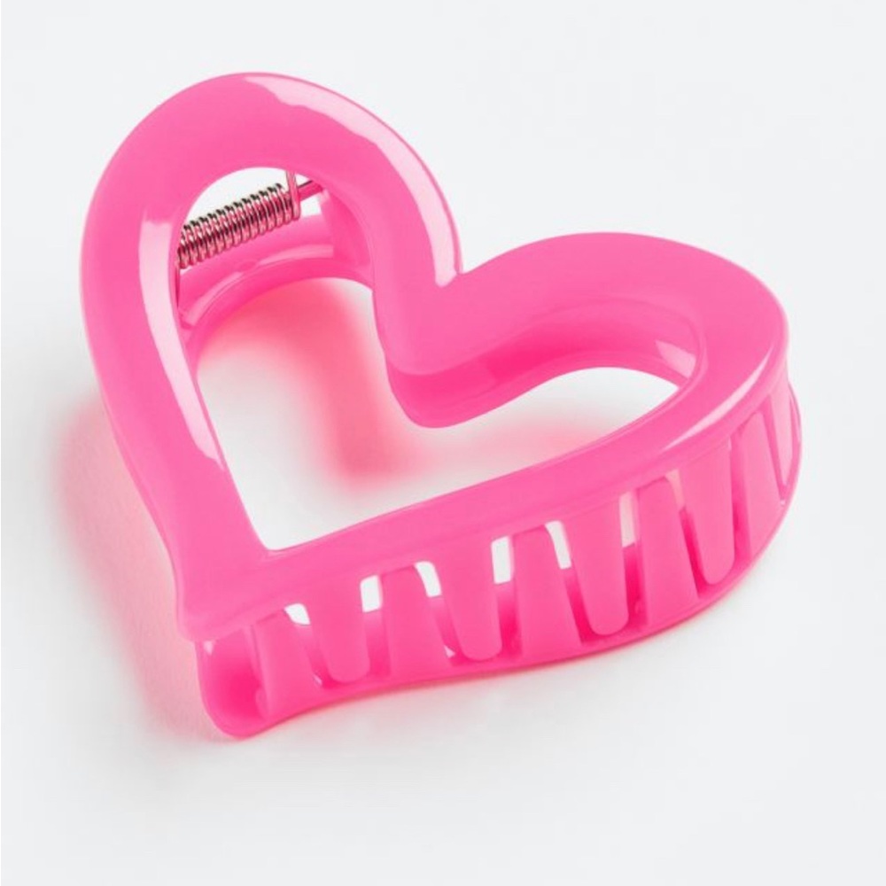 Barbie pink heart shaped hair clip